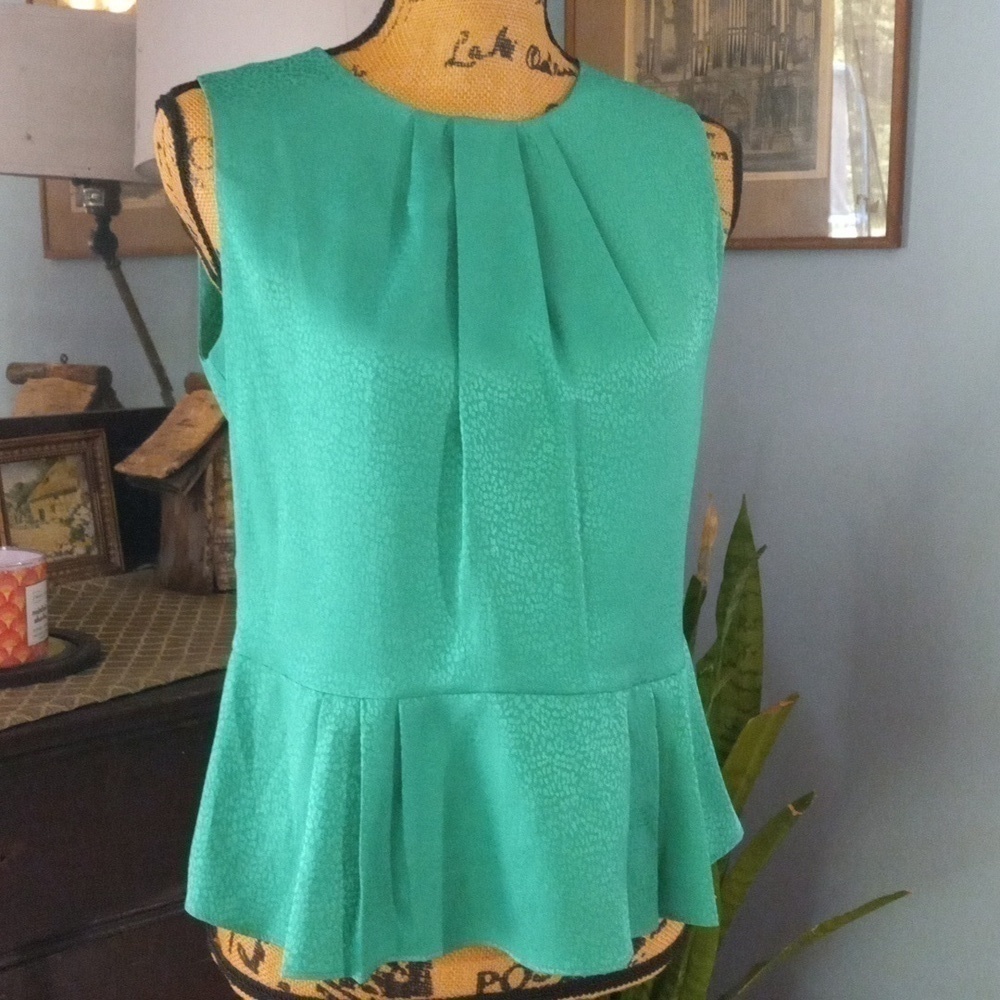 Liz Claiborne Emerald Green Leopard Print Pleated Peplum Sleeveless Blouse